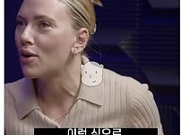 썸네일-스칼렛 요한슨이 SNS 안 하는 이유-이미지