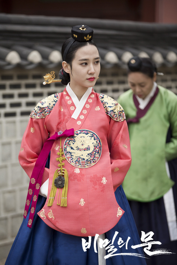 nokbeon.net-족두리를 쓴 사극 속 박은빈.jpg-2번 이미지