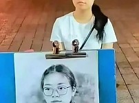 썸네일-장사 할 줄 아는 길거리 화가-이미지