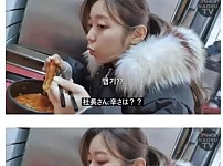 썸네일-뭔가 잘못된걸 직감한 일본 여자-이미지