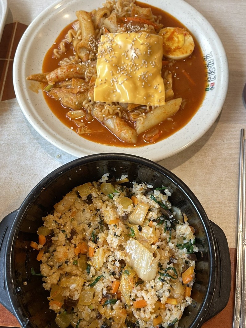 nokbeon.net-나이 먹을수록 김밥천국이 더 좋아짐 내가 원하는 모든 한식을 다 팔고 있음.jpg-3번 이미지