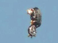 썸네일-싱글벙글 미국에서 화제였던 UFO 정체.jpg-이미지