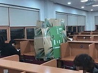 썸네일-세상에서 가장 예민한 사람.jpg-이미지